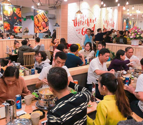 cần tuyển gấp 1 nam phụ bếp , và 2 nữ phục vụ quán ăn tại quận 2