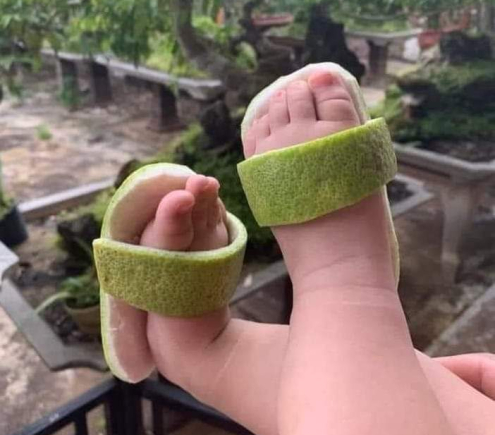 Tuyển người chăm bé làm ở lại 