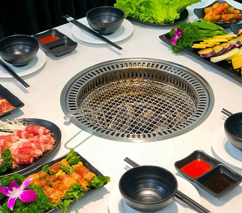 TUYỂN NHẬN VIÊN PHỤ QUÁN LẨU  BAO ĂN Ở LƯƠNG 8TR