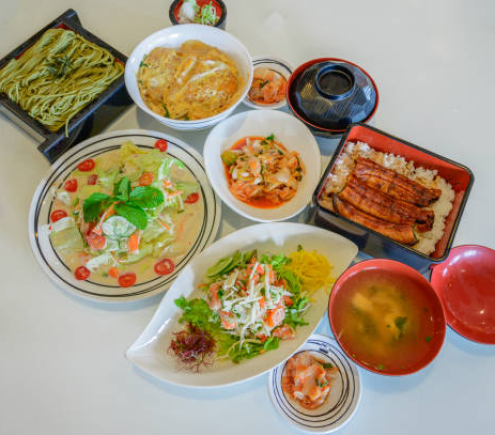 TUYỂN  GẤP CÔ LÀM Ở LẠI VỚI GIA ĐÌNH Ạ !