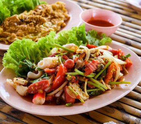 TUYỂN GẤP CÔ GIÚP VIỆC BAO ĂN Ở LẠI LƯƠNG 9TR
