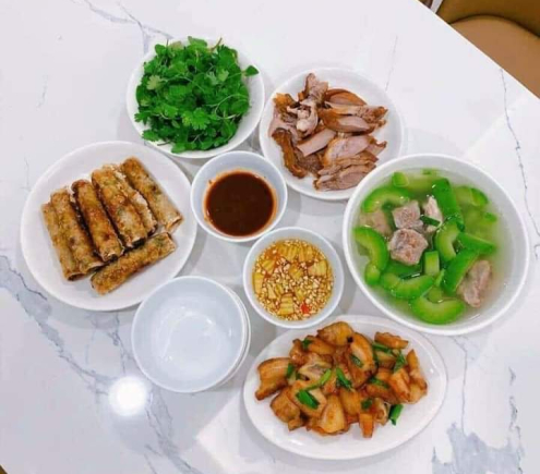 TÌM GẤP 1 CÔ GIÚP VIỆC NHÀ , TỰ TIN NẤU ĂN