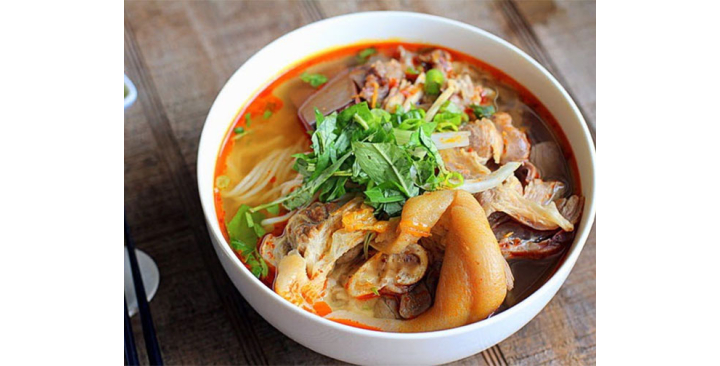 Tuyển cô gvn nấu ăn cho gia đình 
