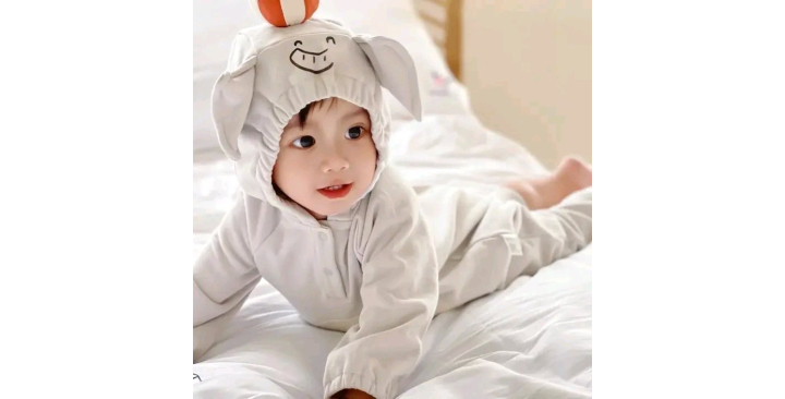 Tuyển cô chăm bé