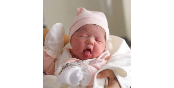 EM MỚI SINH BÉ ĐƯỢC 3 THÁNG EM CẦN TÌM CHỊ PHỤ CHĂM BÉ - LƯƠNG 10TR (NHẬN Ở LẠI)